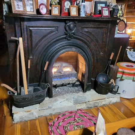 Mountain Memories Cabin Rental Booneville 외부 사진