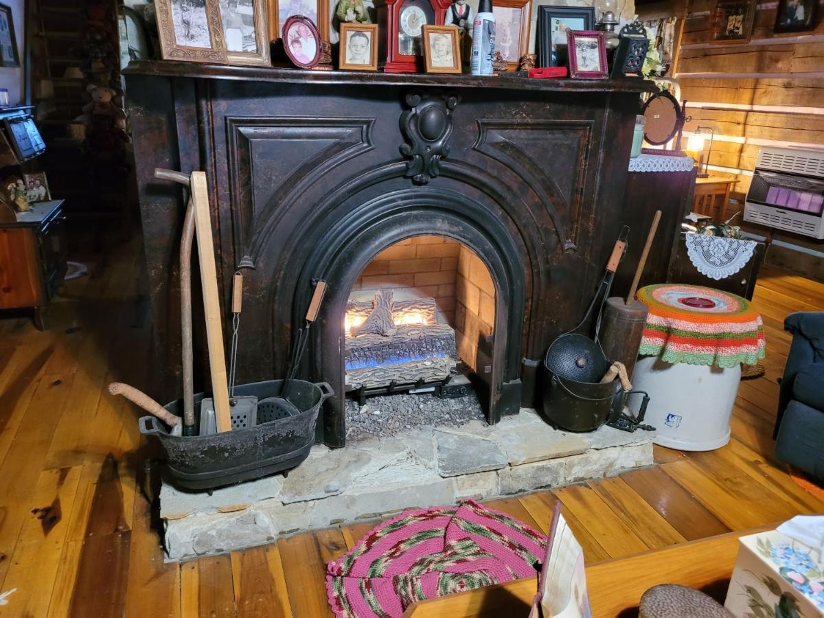 Mountain Memories Cabin Rental Booneville 외부 사진